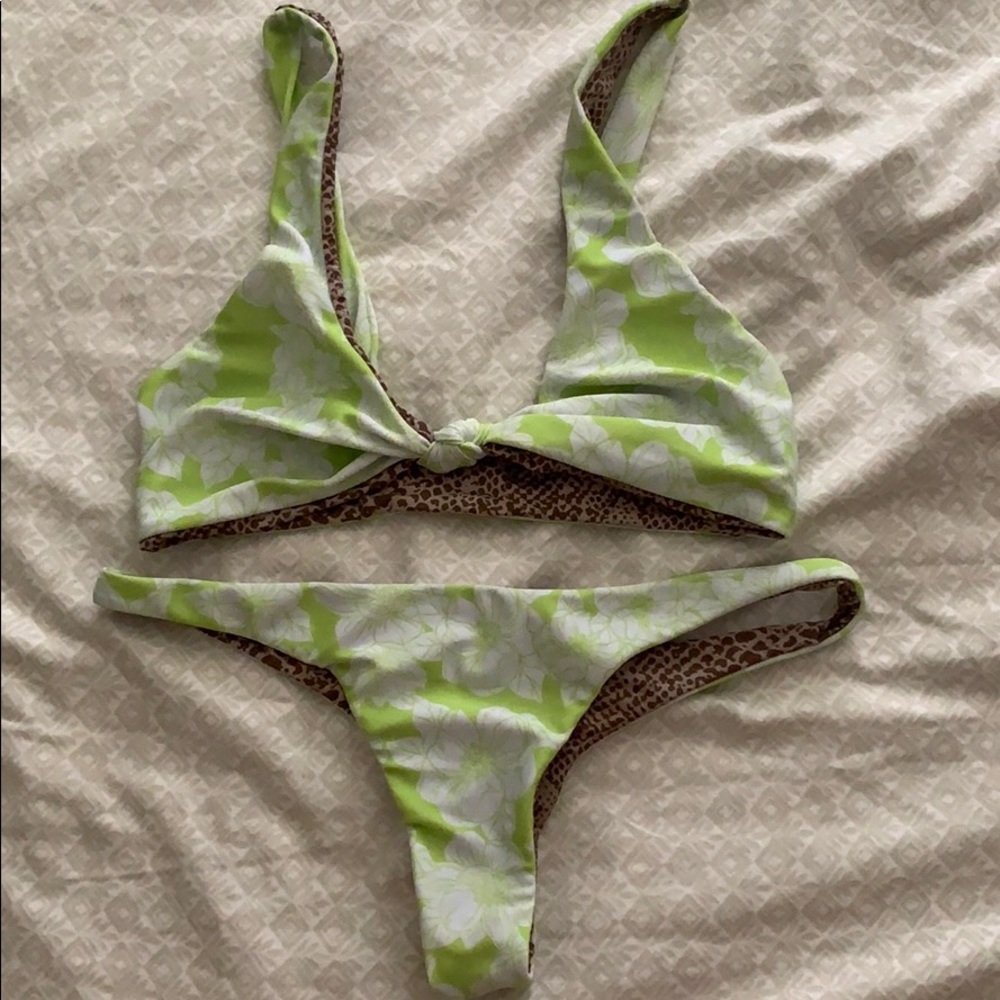 Acacia Neon Magnolia Set